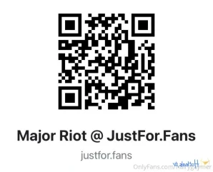 Majorriot - EXPLOIT ME as fans you get to tell me what to do wherever part 4