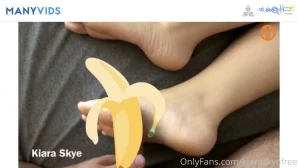 Kiaraskyefree - Thousands of jerk-worthy pics and vids are waiting for part 2