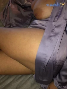 Ajonesfeet - Naked look need a pedicure