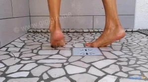 Atomictoez - Watch me measure my feet and hands full video is also