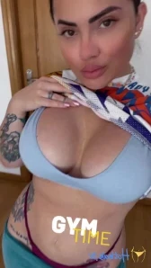 Majo_secrets - Hoy subí al muro no tienes que pagar extra para verme