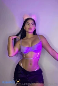 Charitharamburo - Tengo tantas cosas ricas para ti