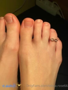 Olivia.rose66 - Just hanging out What are you doing right now