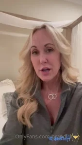 Brandi_love - NEW DM if you would like this is your DMs right now