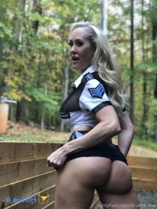 Brandi_love - Slide into my DMs and spank me darlin part 3