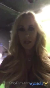 Brandi_love - Happy fill me up friday darlins I want to know who wants part 3