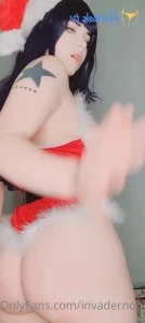 Invadernoodles - Random Hinata cosplay feet clips combined into one