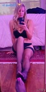 Jul4le - Very happy it s the weekend Hope everyone is enjoying it as part 3