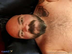 Bryley_bear - Ever see the different stages of a dad trying to relax