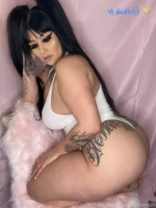 Kittyboomboom34 - My biggest onlyfans fan got to take me out tonight