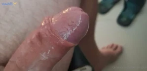 Dadhavingfun - REPOST Enjoy watching Daddy lube up and fuck his toy