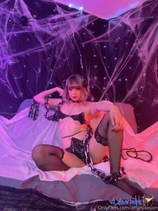 Aminyanyan - Ami s WishList Help me buy an outfit and get a custom part 2