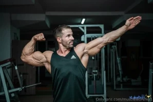 Muscleworship1 - sexy enough part 2