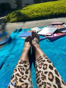 Ayoslimmie - Golden hour