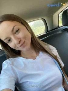 Littleviviann - My pussy is particularly demanding today She can t get part 3