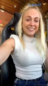 Siswet19 - Lets play guys Squirting time