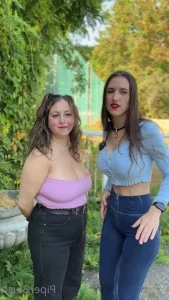 Piperblushfree - Piper goes Topless while DJ