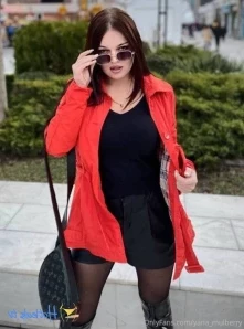 Yanamulberry - Look I m now kneeling in doggy position and I m ready