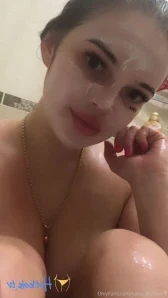 Yanamulberry - Who loves big soft breasts I am lucky with my breasts