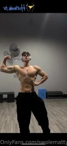 Swolemattyy - Love being a stripper