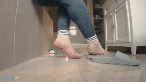 Softboyfeetx - Hey foot lovers what kind of content do you want to see