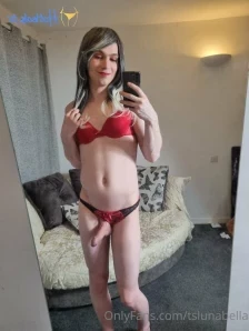 Tslunabella - Whose got a cute girlcock