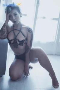 Bubblybuumfree - Turn up the volume and feel how well I suck it