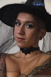 Bubblybuumfree - SEXY NUDE