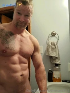 Jimnast816 - Should Daddy wear his glasses more often for you