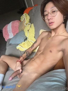 Asiantwinkie420 - Wearing a plug gets me so horny Decided to cum all