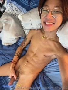 Asiantwinkie420 - Love getting naked after the gym Watching myself