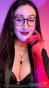 Missteaasmr - UPDATED CUSTOM CONTENT GUIDELINES - PLEASE READ Hello my