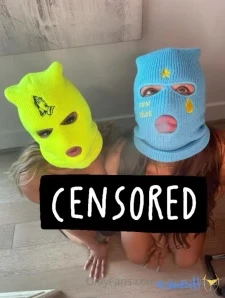 Maarebeaar - Merry Christmas babies Keep an eye on your DMs all day