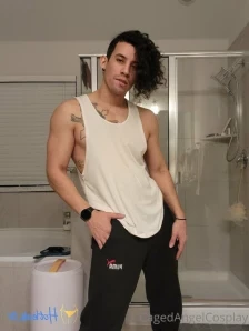 Cagedangelcosplay - First money shot of the new year part 2