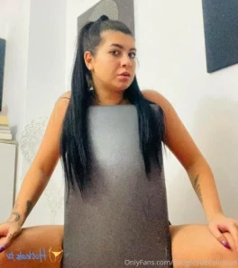 Naughtydeealiciousvip - Top Amazing Babes around the World Follow for