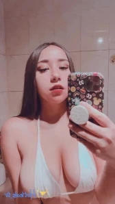 Valeriaaa_belen - y si me meto algún juguetito