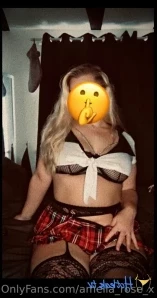 Amelia_rose_x - Available all day for customs