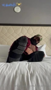 Oscarbear - Love to workship this sexy stud with his boyfriend dont