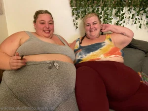 Lisaloussbbw - Can you believe they let two HOGS rent a boat together