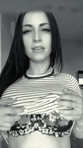 Queendeserves - RIDE THE BLISSFUL AGONY OF THE EDGE You will realise