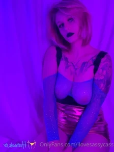 Ilovesassycass - I post regularly on thesassycass