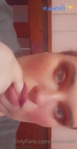 Laladelilah - I just got out of the shower I love it super hot But it