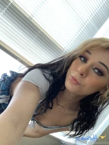 Babyautumnx - Irreplaceable