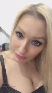 Kazbxx - A naughty voyeur retro set
