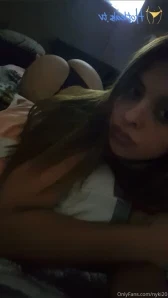 Nyki20 - Alguien que quiera divertirse conmigo un rato