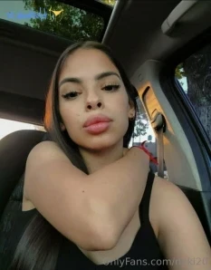 Nyki20 - Hey love Do you need a hand to masturbate let me give you a part 2