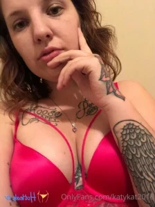 Katykat2016 - Whoever contributes will get control while I get fucked