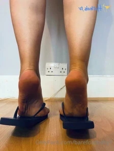 Barefootbaby1 - Happy Saturday all some soles pics to come today
