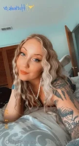 Alteredgypsy - Tits out and twerking this pussy and ass for you lots