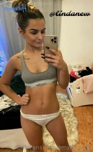 Emythekitty - This hot pilot is ready to taken off Jump on board